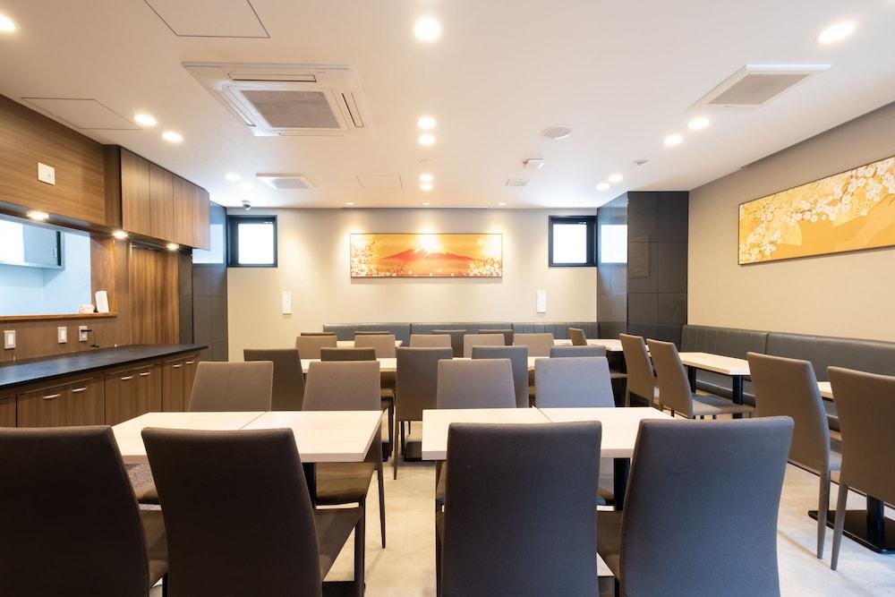 Shinsaibashi-higashi Crystal 4* 大阪